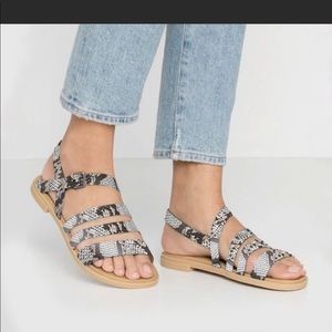 Crocs Women's Tulum Sandal